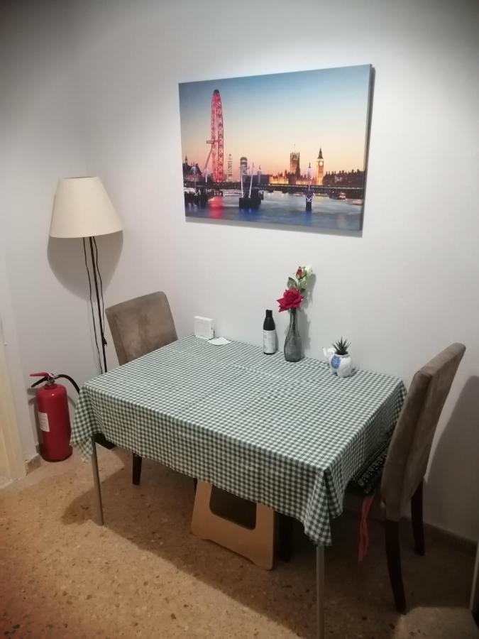 Apartment Alexandras Metro Studio&200mbps *